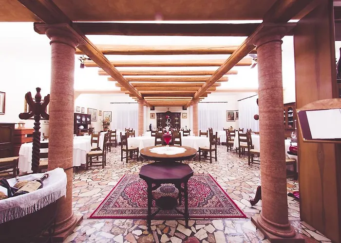 Quari Restaurant & Pizza Hotel