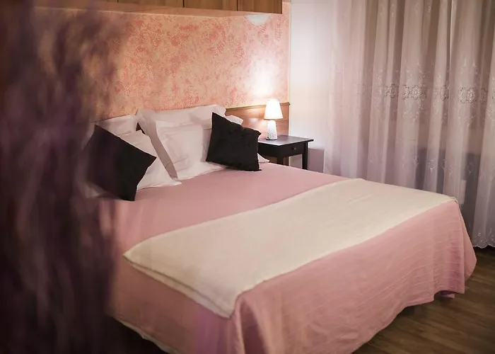 Quari Restaurant & Pizza Hotel