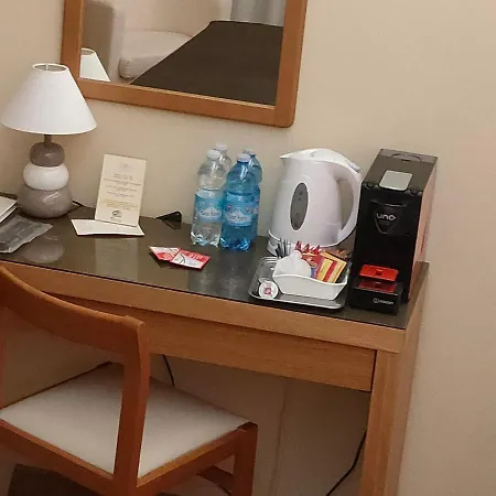 Quari Hotel Restaurant & Pizza Hotel 3*