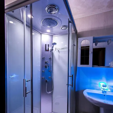 Hotel Quari Hotel Restaurant & Pizza 3*